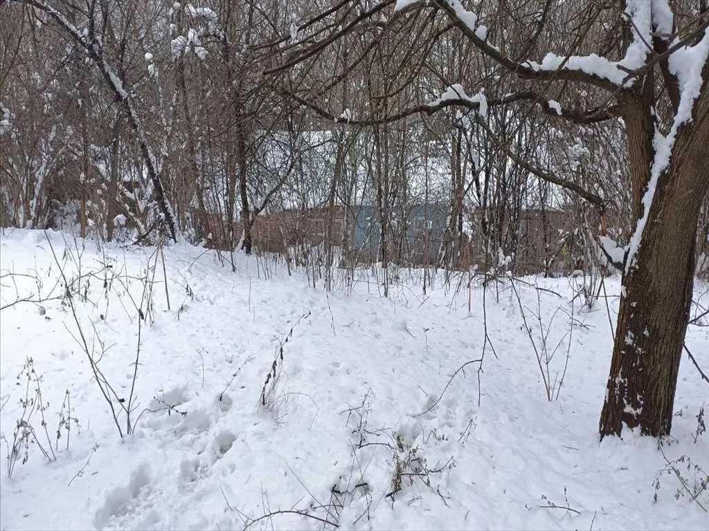 Земельна ділянка з комунікаціями в центрі