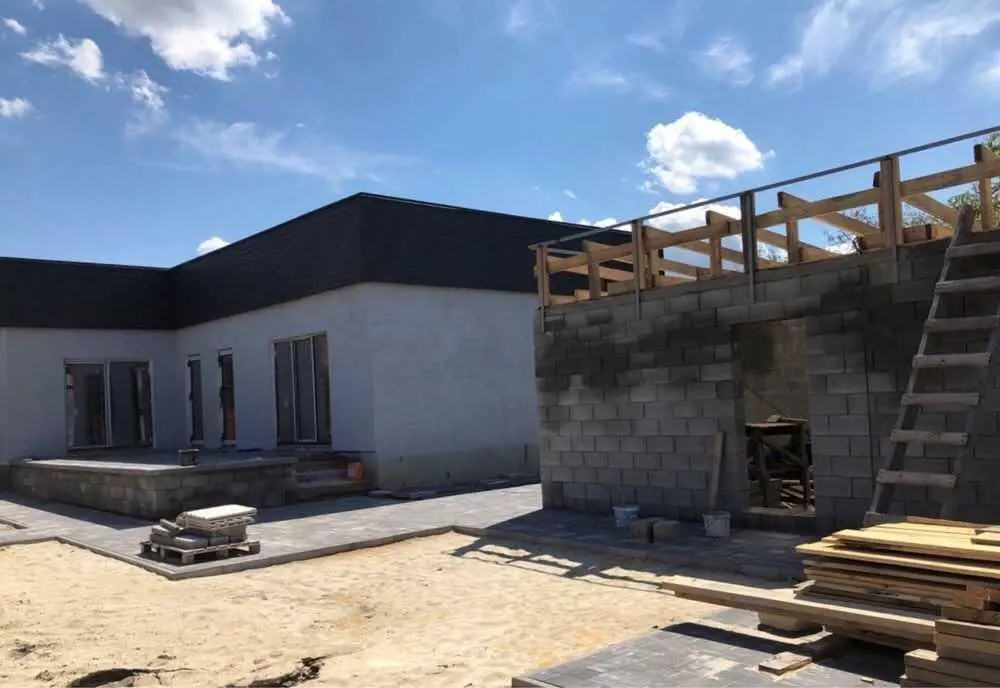 Будинок на Червоному шляху