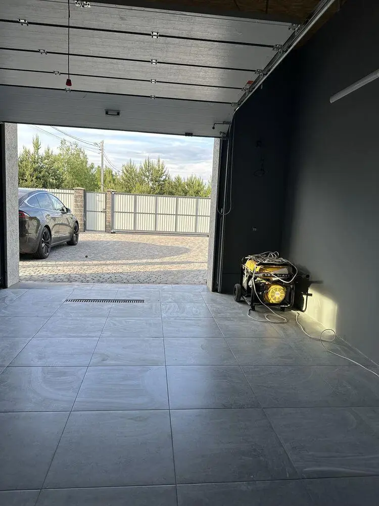 Будинок в лісі, збудовано для себе з розумом! 