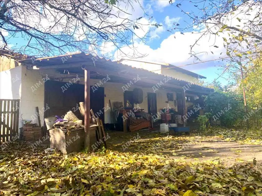 

Будинок із земельною ділянкою 1 га, неподалік від міста Решетилівка