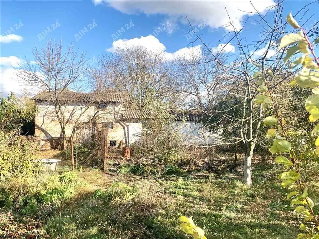 

Будинок із земельною ділянкою 1 га, неподалік від міста Решетилівка