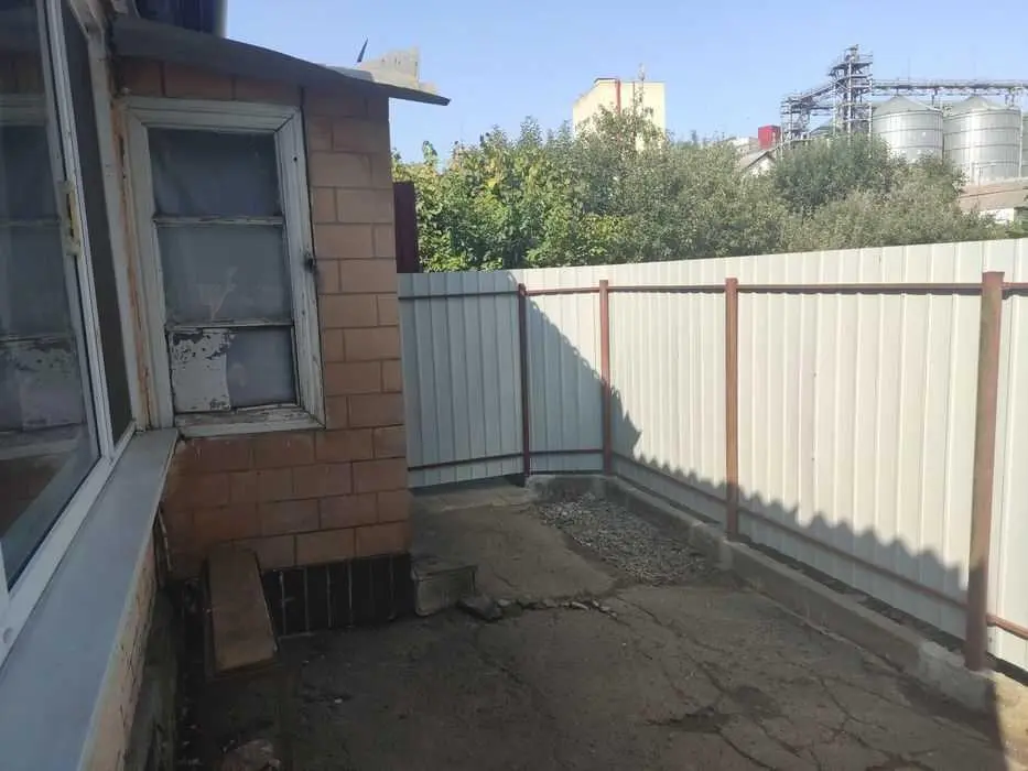 Навіщо платити за оренду?