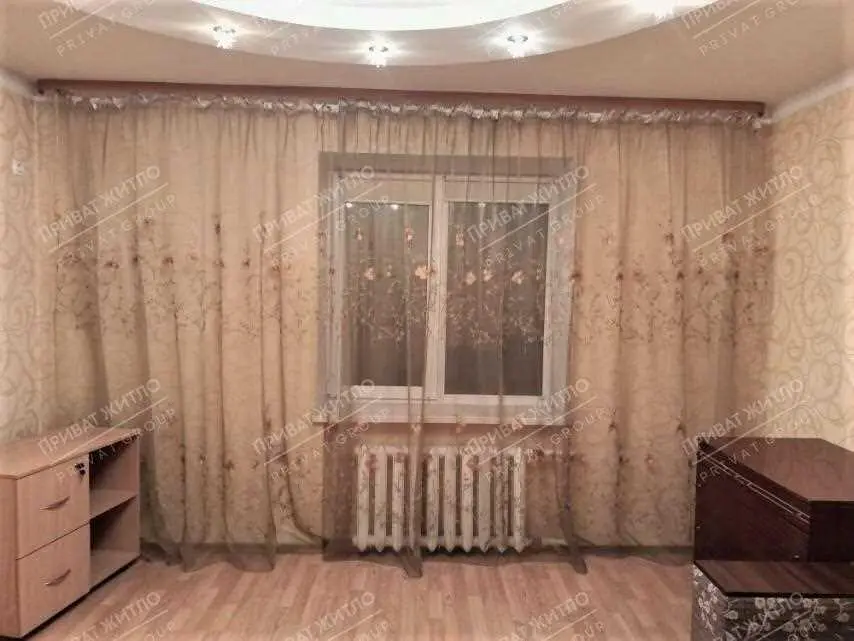 Двокімнатна квартира на Подолі!