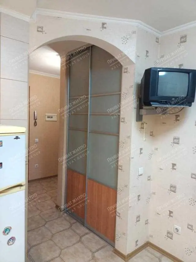 Двокімнатна квартира на Подолі!