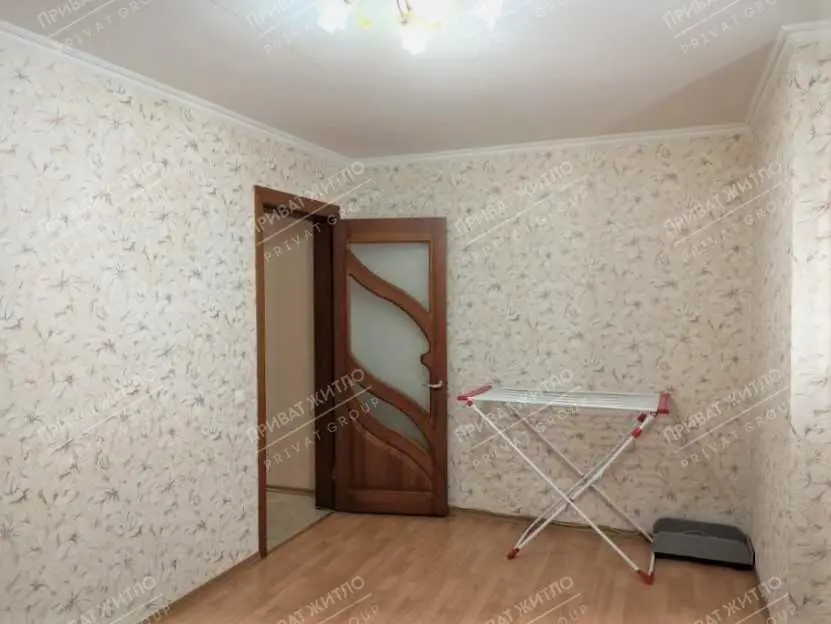 Двокімнатна квартира на Подолі!