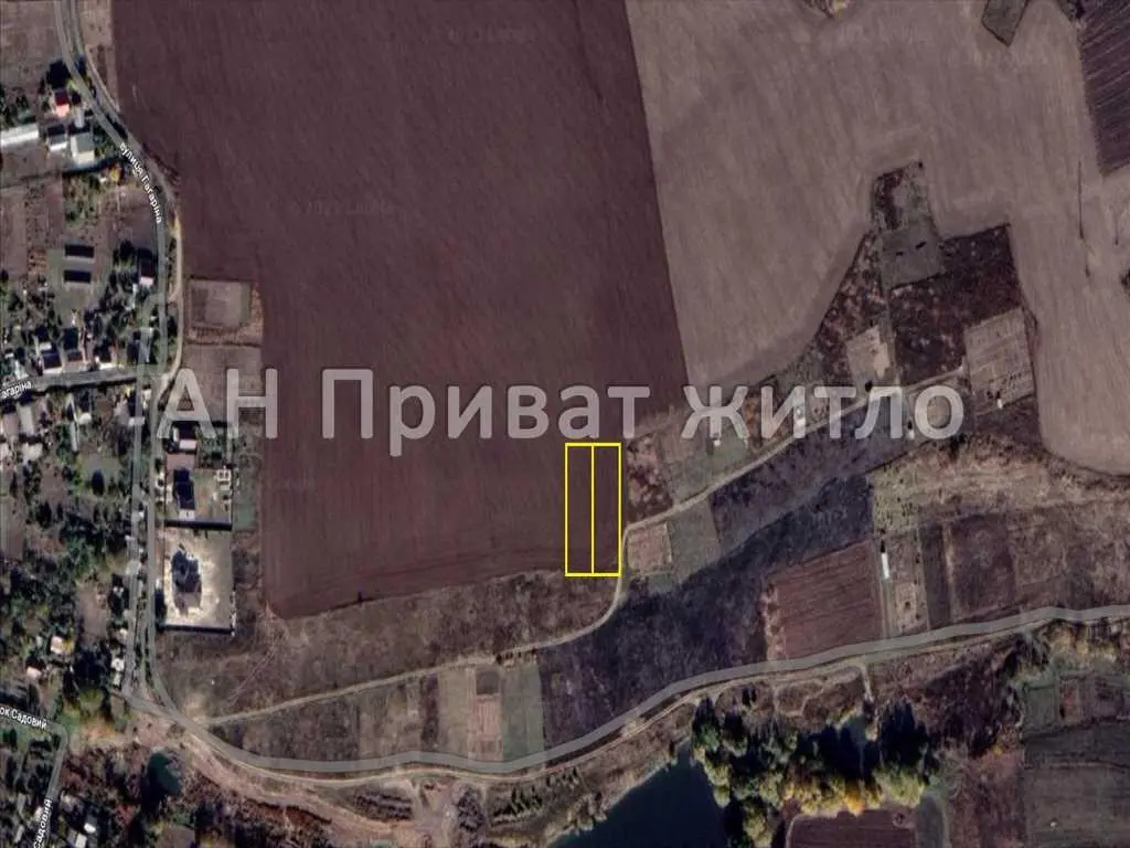 Велика ділянка під житлову забудову в Щербанях