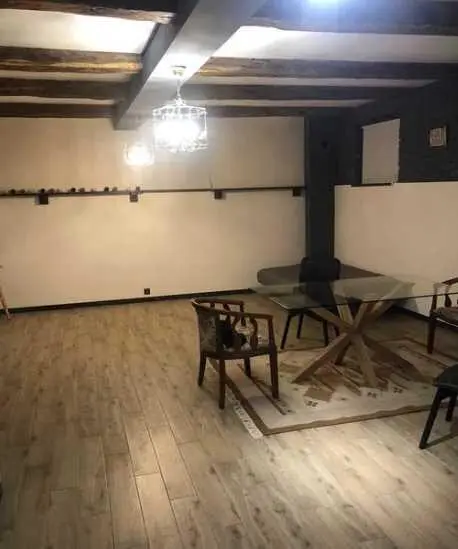 Продаж приміщення для комерц діяльності в центрі міста