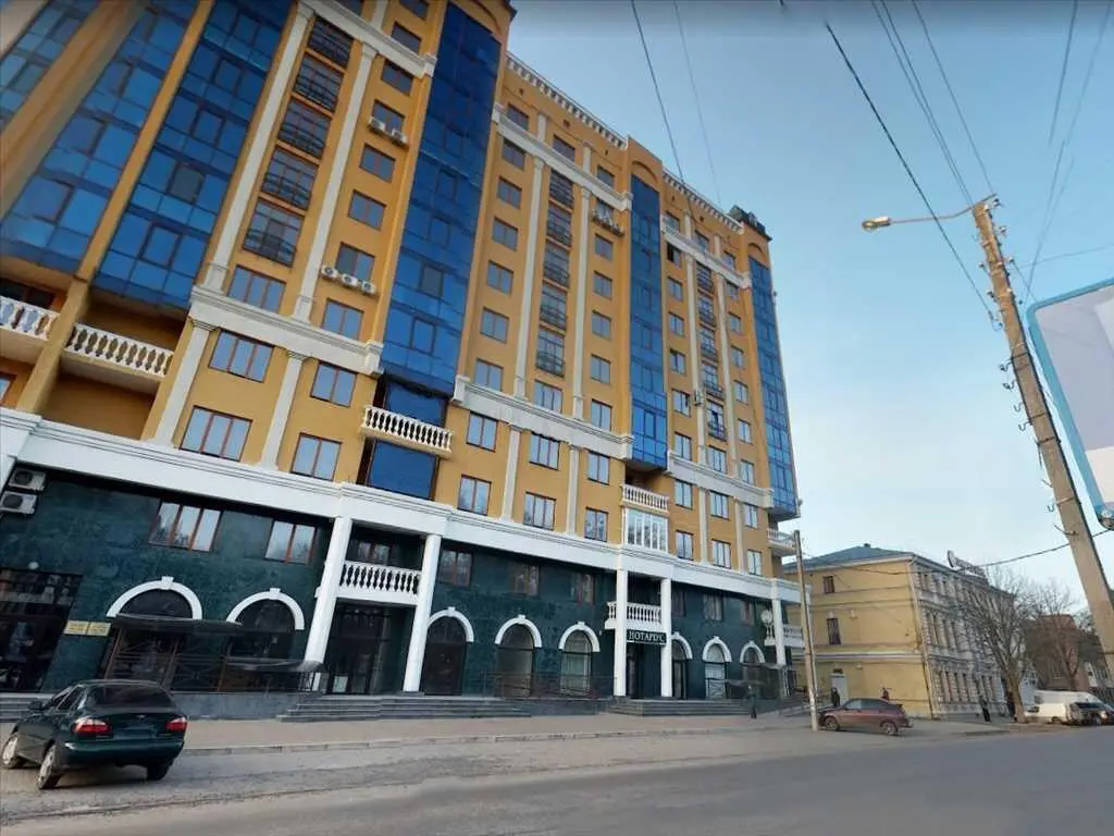 Велика квартира в центрі міста