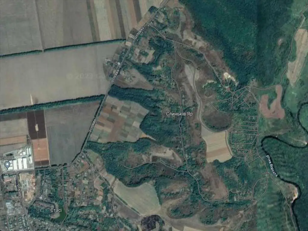 Ділянка для садівництва поряд річка! 