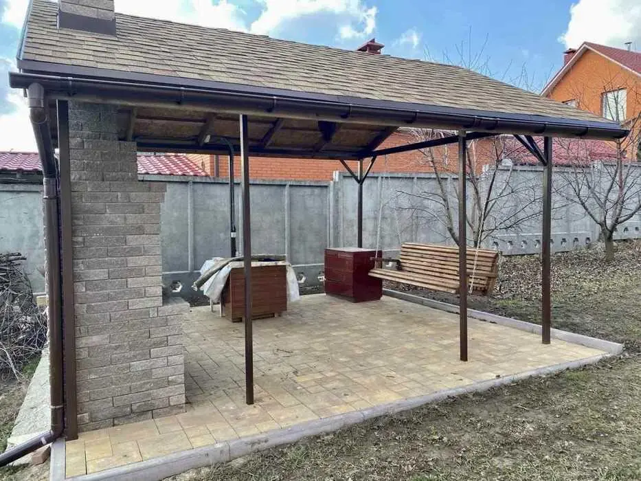 Новий будинок в престижному мікрорайоні.