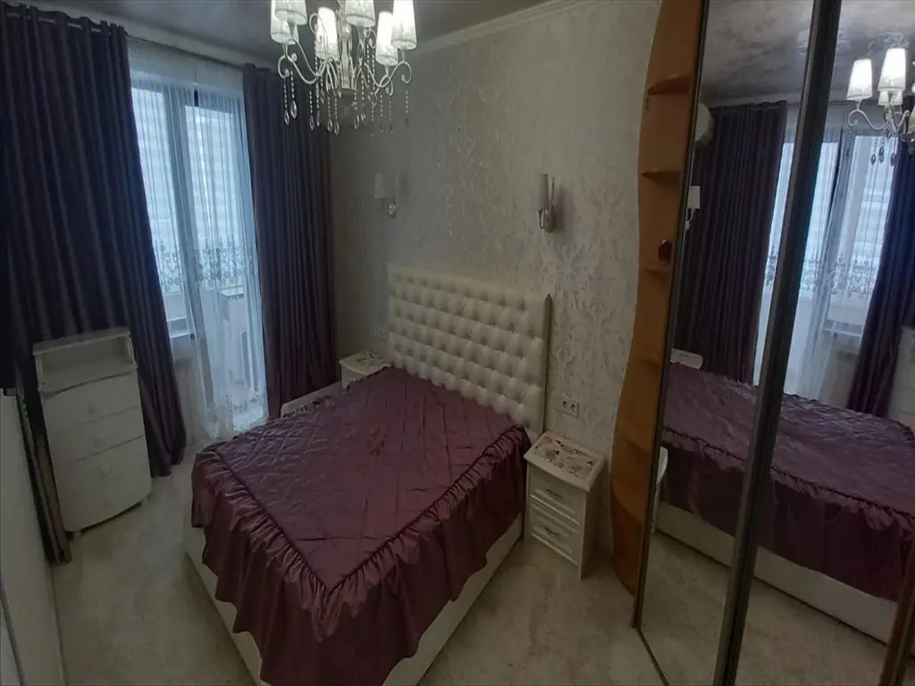 Терміново продам 3 кім квартиру в Центрі в елітній новобудові.
