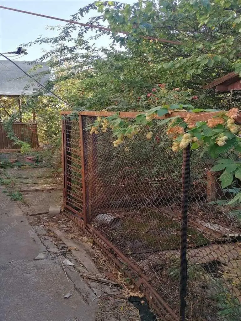 Просторий двоповерховий будинок в Яківцях