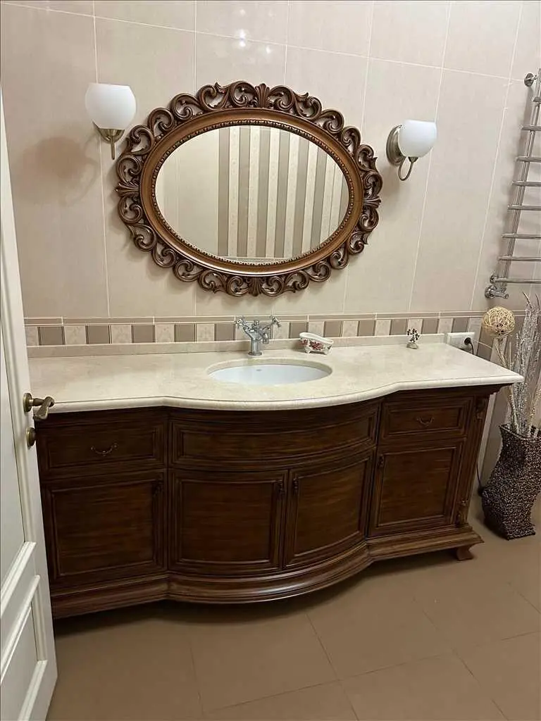 Шикарний будинок в Яківцях!

