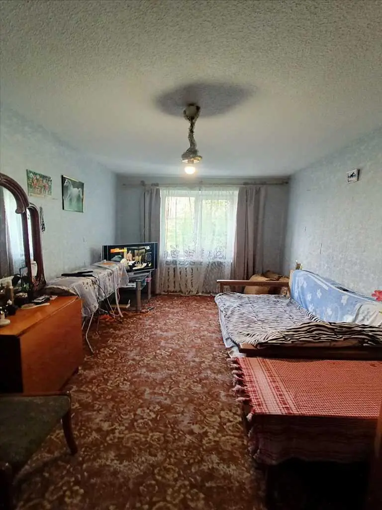 Трикімнатна квартира на Чайковського