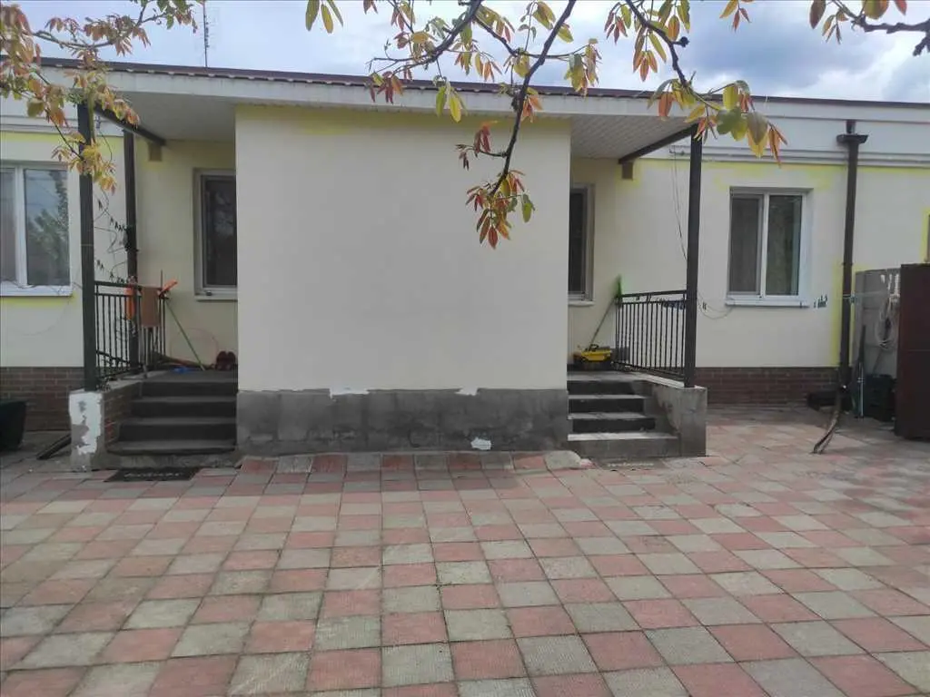 Продаж приміщення комерційного призначення в Розсошенцях