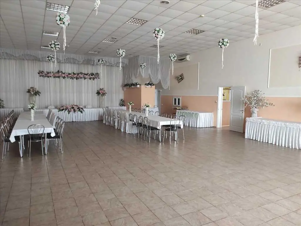 Продаж приміщення комерційного призначення в Розсошенцях