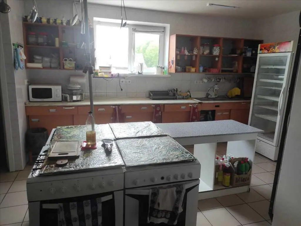 Продаж приміщення комерційного призначення в Розсошенцях