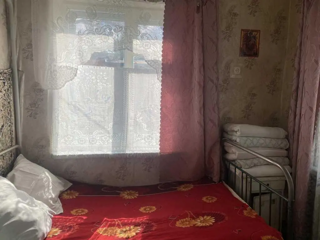    Продам 5 кімнатний будинок в мальовничому місці  с. Гора.
