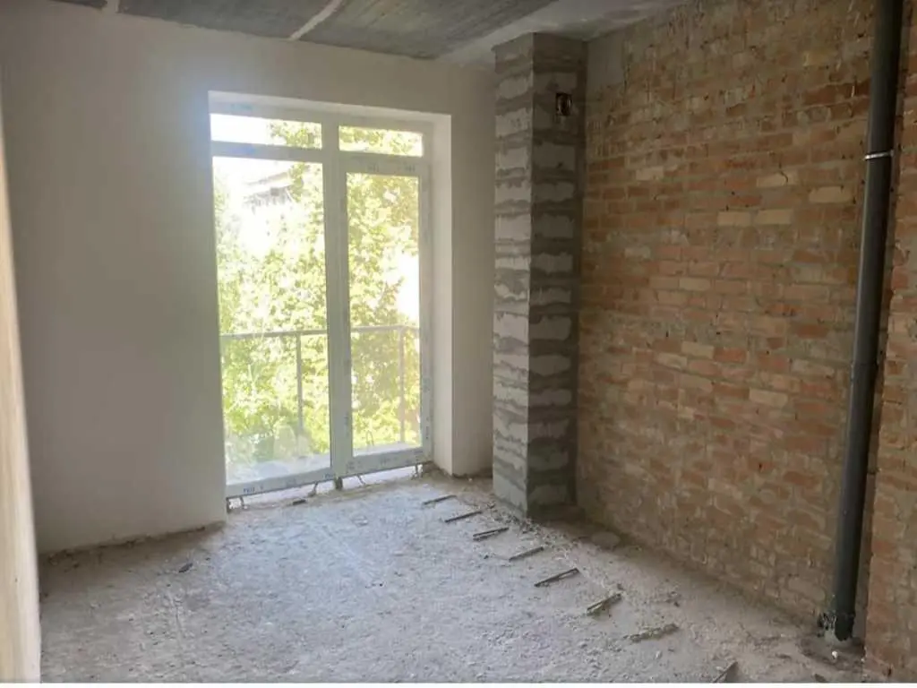 Продаж 2 кім кв в центрі міста