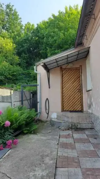 До вашої уваги продаж частини будинку по вулиці Шолом-Алейхема