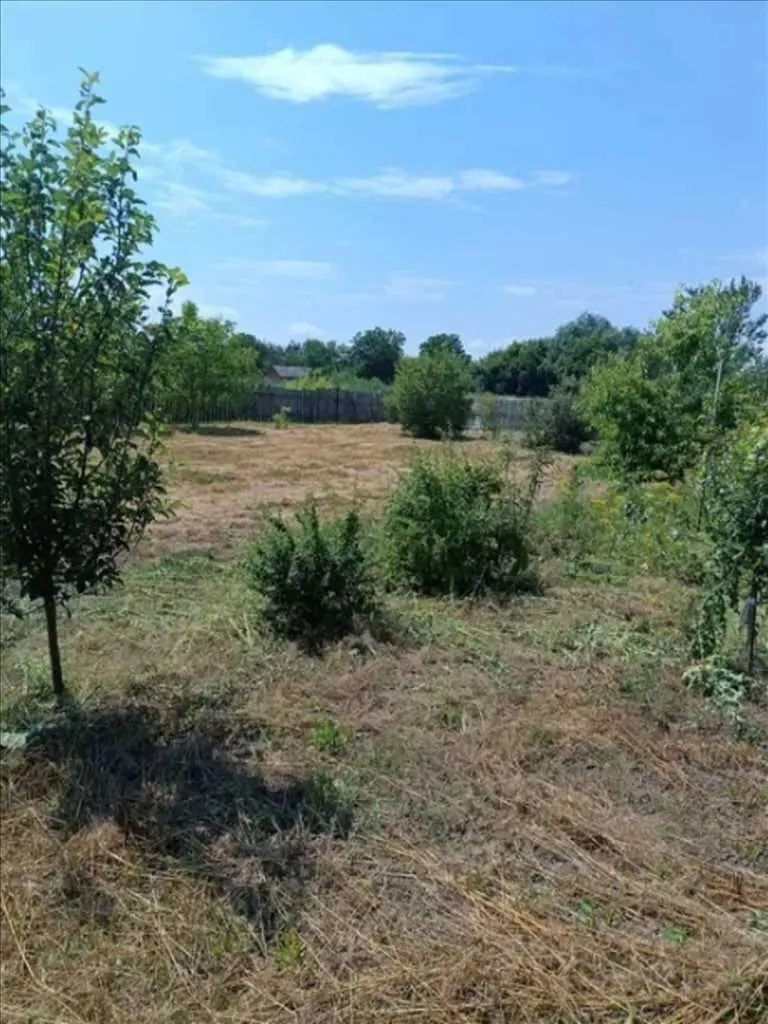 Земельна ділянка 30+25 сотих  в передмісті Полтави