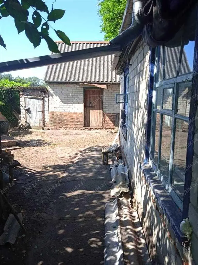 Будинок у Новосанжарському районі, селі Клюсівка
