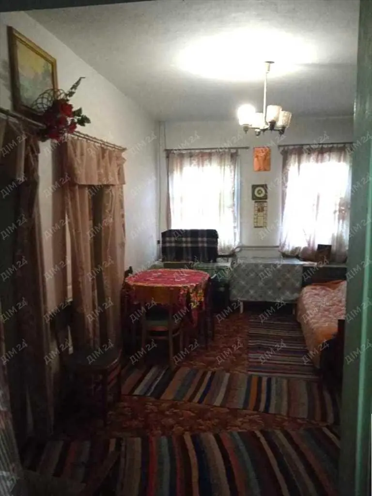 Будинок у Новосанжарському районі, селі Клюсівка
