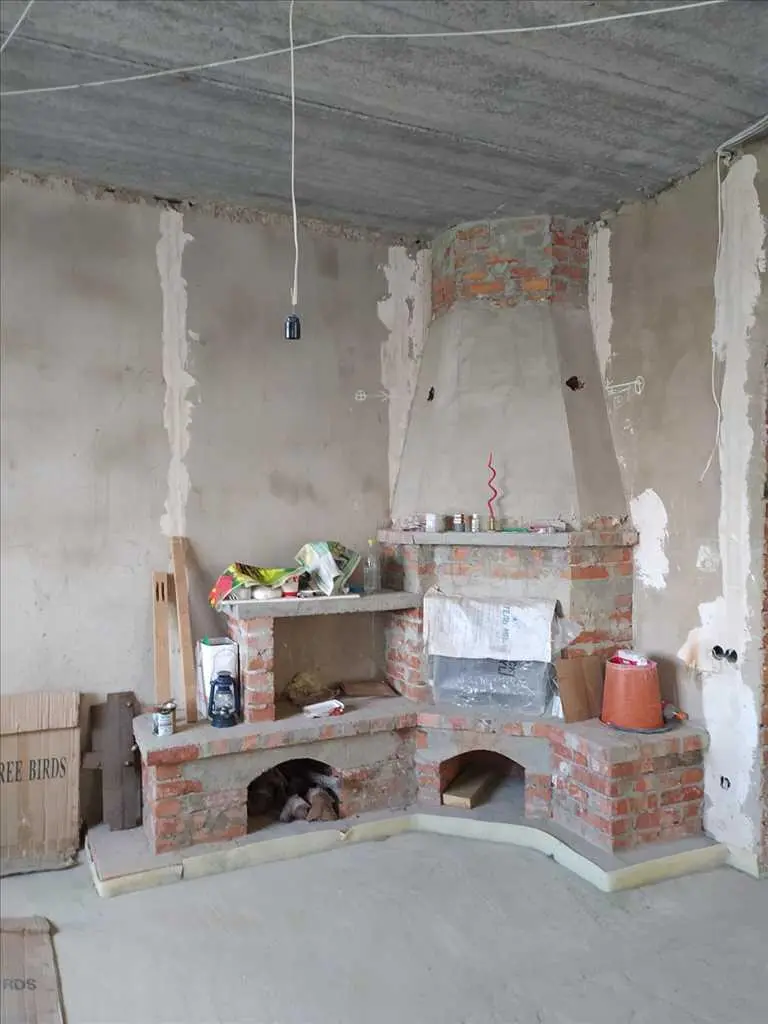 Шикарний особняк в Розсошенцях!