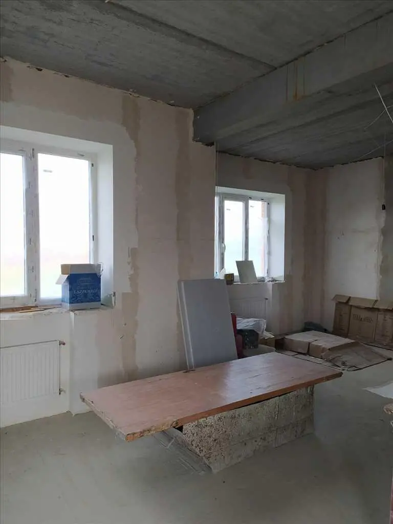 Шикарний особняк в Розсошенцях!