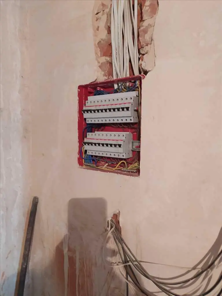 Шикарний особняк в Розсошенцях!