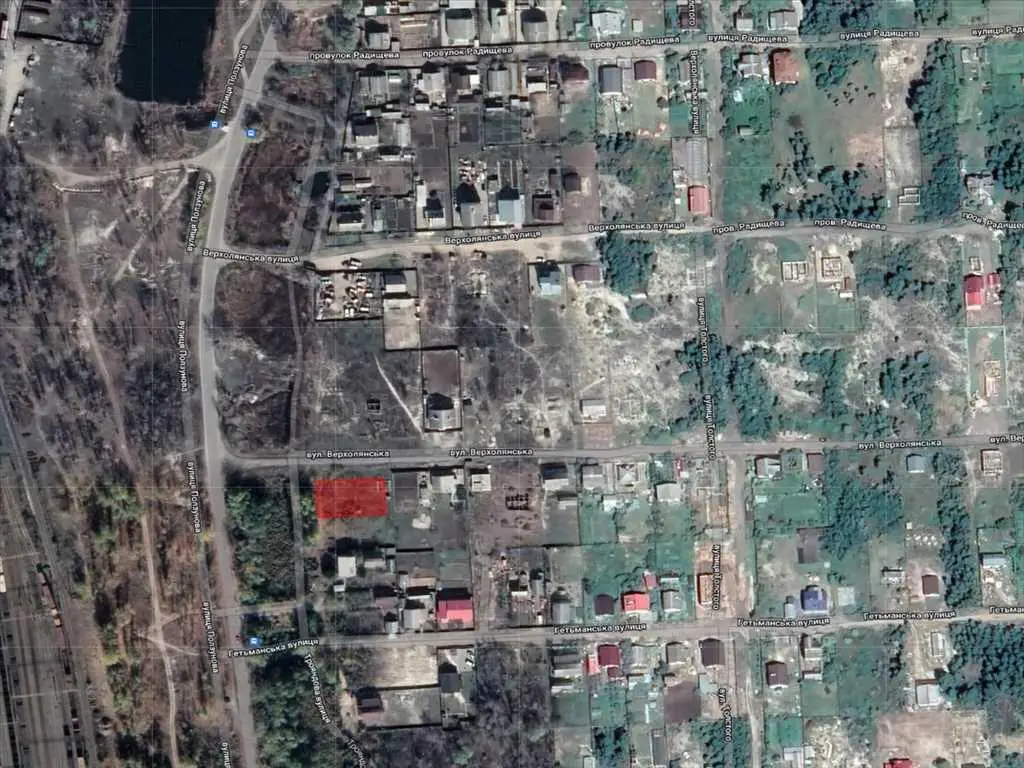 Земельна ділянка з проектом на будівництво житлового будинку