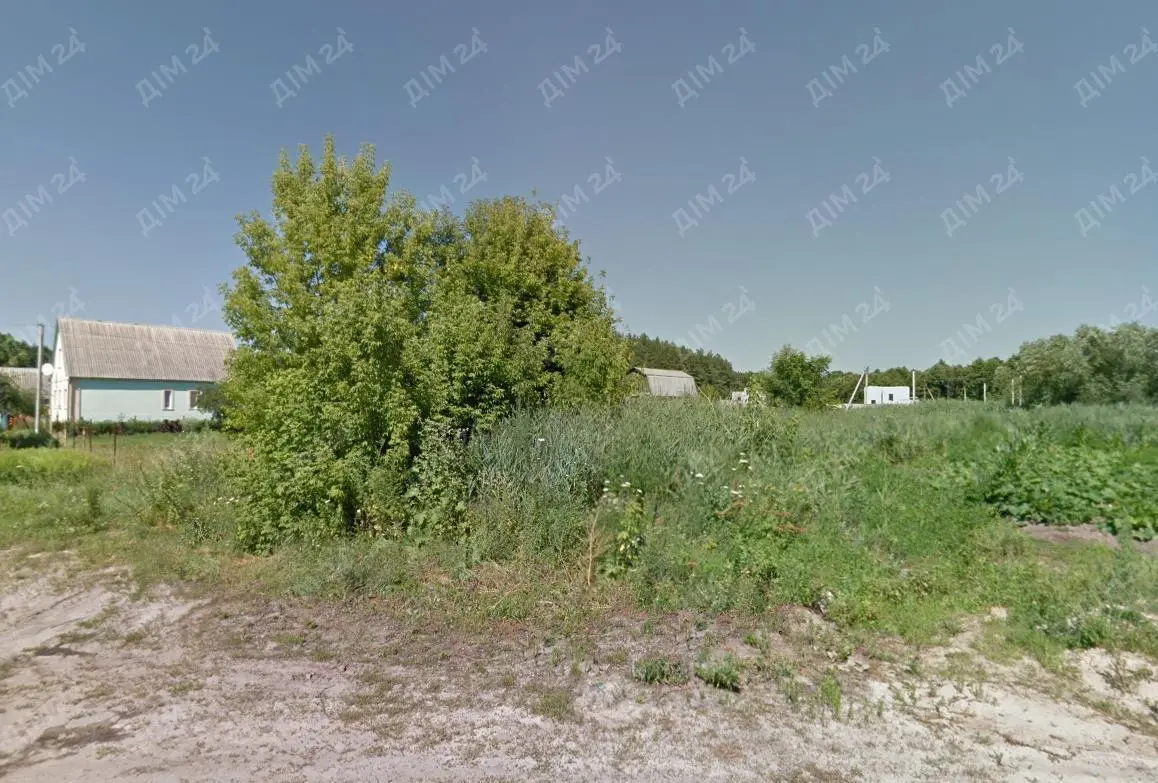 Ділянка під забудову на Крутому березі.