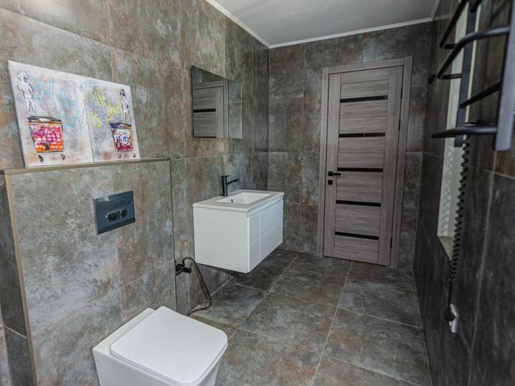 Будинок в центральній частині міста.
