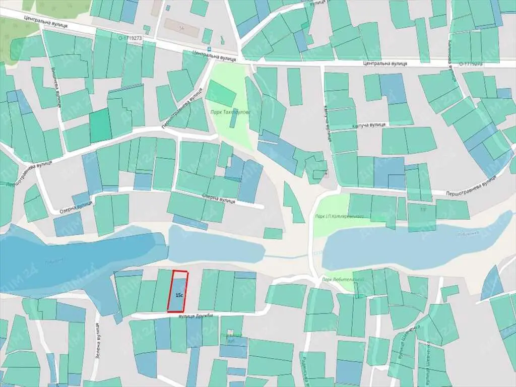 Ділянка з виходом до водойми.