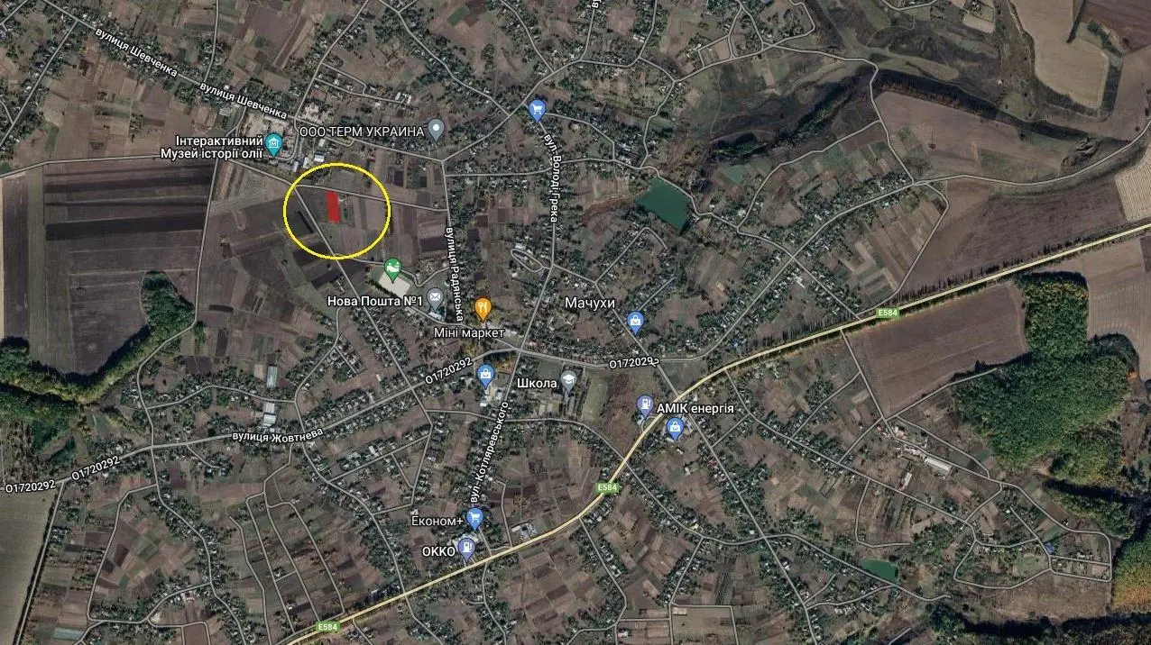 Ділянка в Мачухах