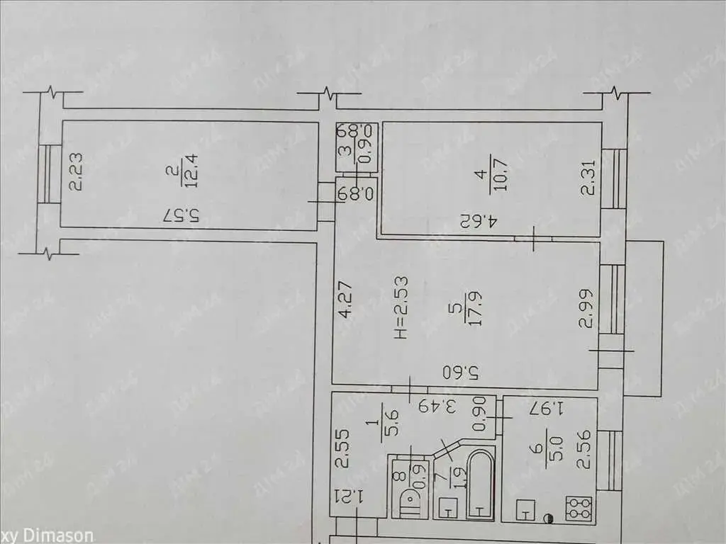 Трикімнатна квартира в районі площі Кісельова (Зигіна)  