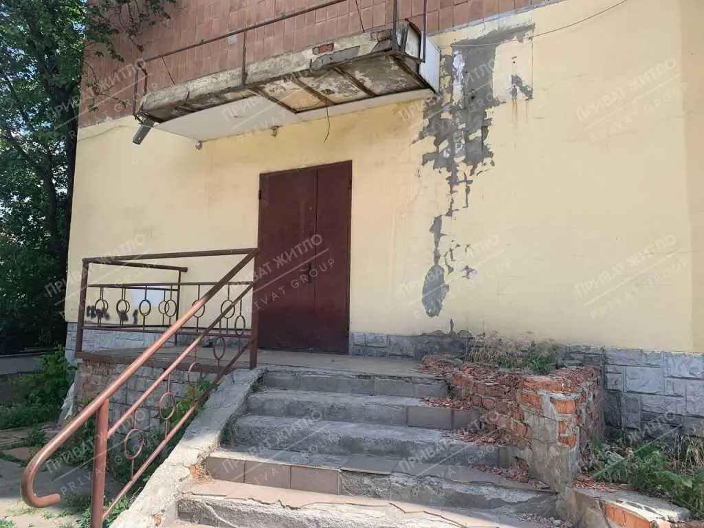 Приміщення під бізнес з чудовим розташуванням! Район Мотель!