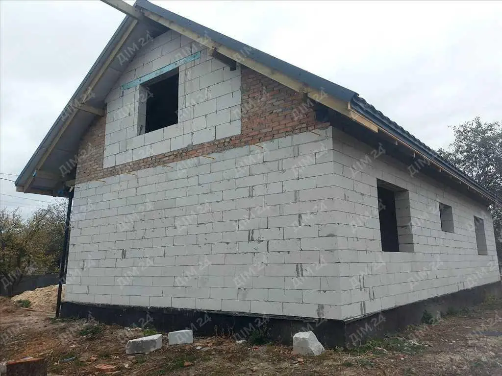 Ділянка в Ліску з розпочатим будівництвом.