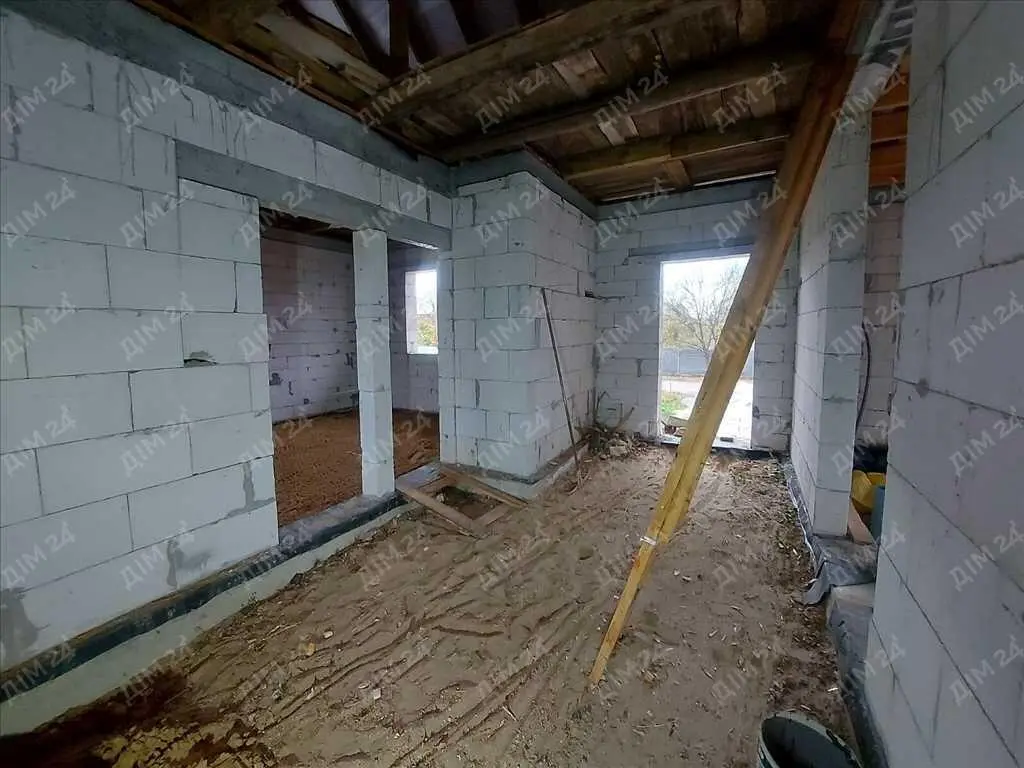 Ділянка в Ліску з розпочатим будівництвом.