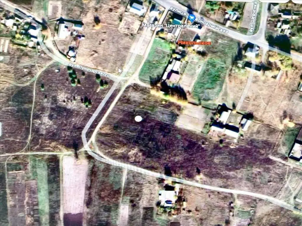 Ділянка біля лісу в с. Микільське