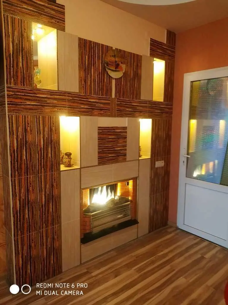 Трикімнатна квартира навпроти Листопада