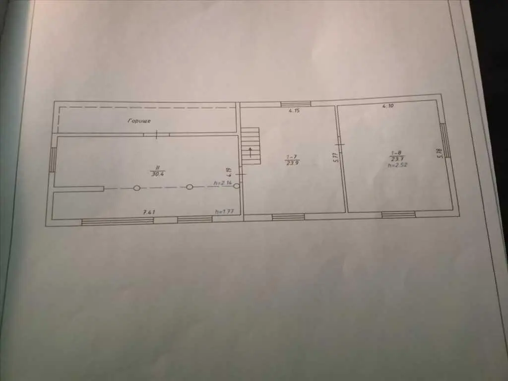 Окремий будинок в центральній частині міста