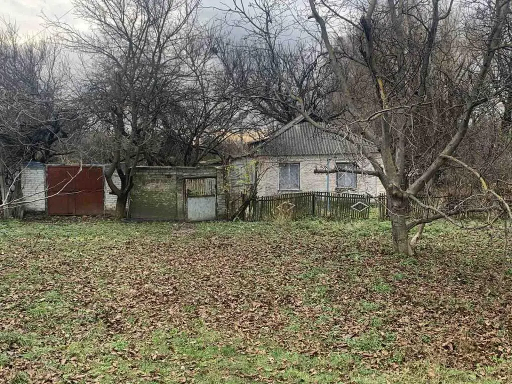 Окремий будинок ро низькій ціні. 