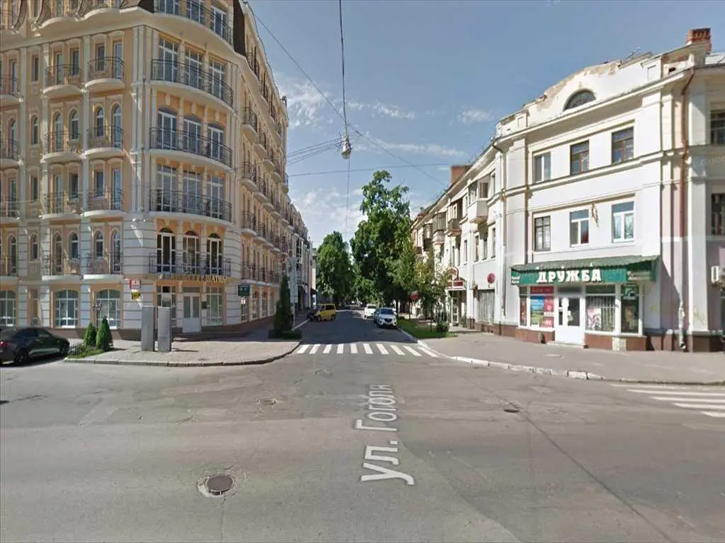 Квартира під комерцію в центрі міста!