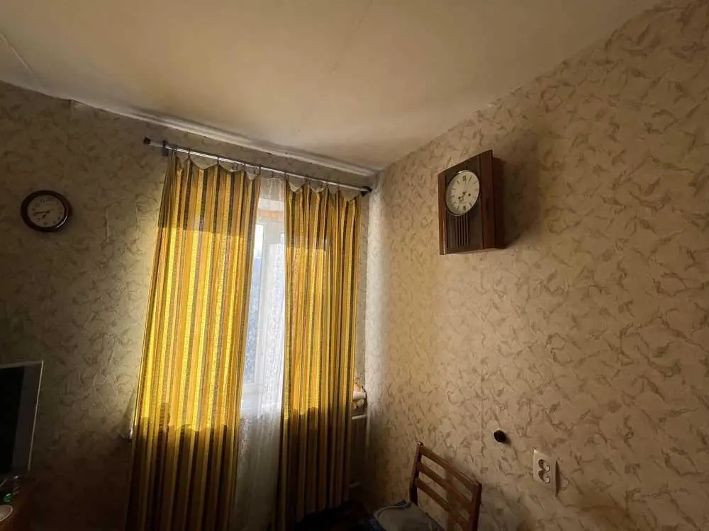 До вашої уваги 4-х кімнатна квартира на Івана Мазепи