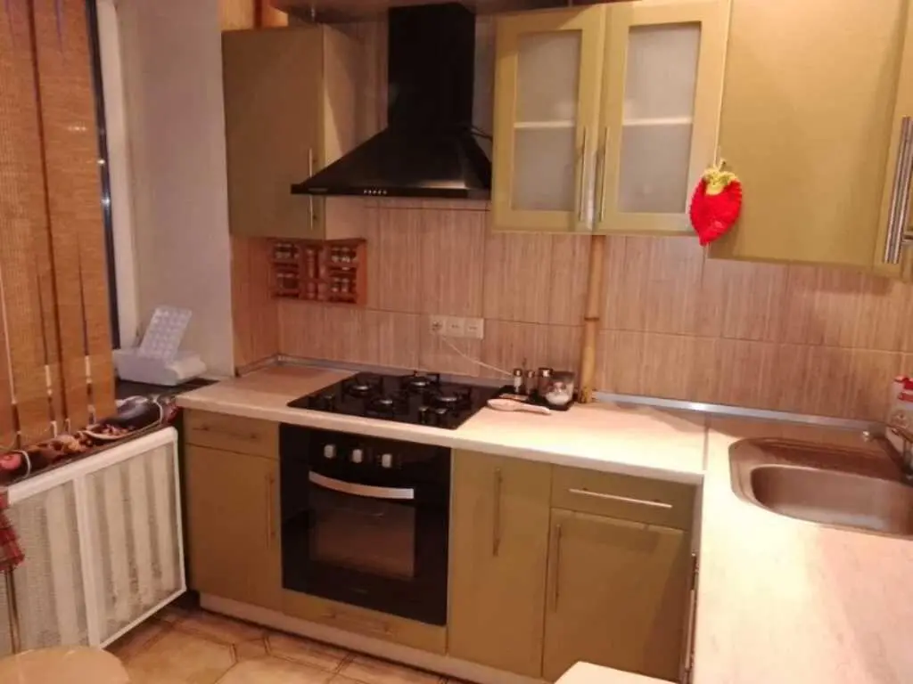 Гарна квартира з чудовим розташуванням чекає нових власників! Район Авіамістечка!