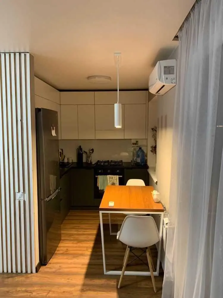 Двокімнатна квартира неподалік ТРЦ "Київ"