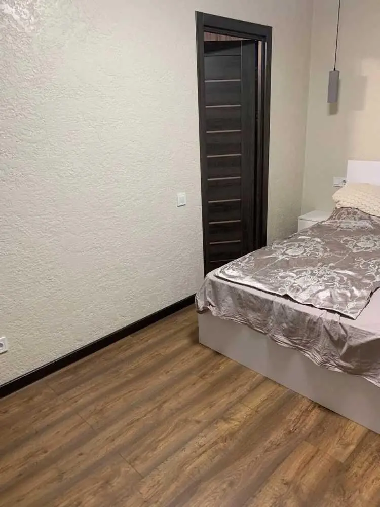 Двокімнатна квартира неподалік ТРЦ "Київ"