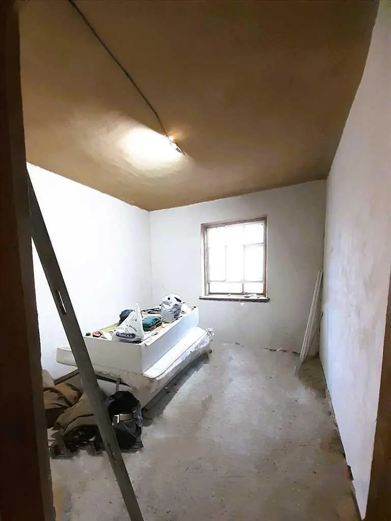 Копили. Просторий будинок в гарному місці. 