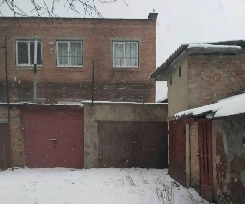 В продажі гараж на розі вул.Європейської та вул. Шевченка